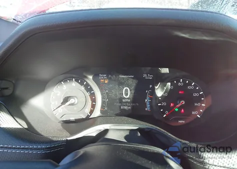 2024 Jeep Compass Latitude 4X4 z USA, uszkodzony, nr VIN 3C4NJDBN7RT600694